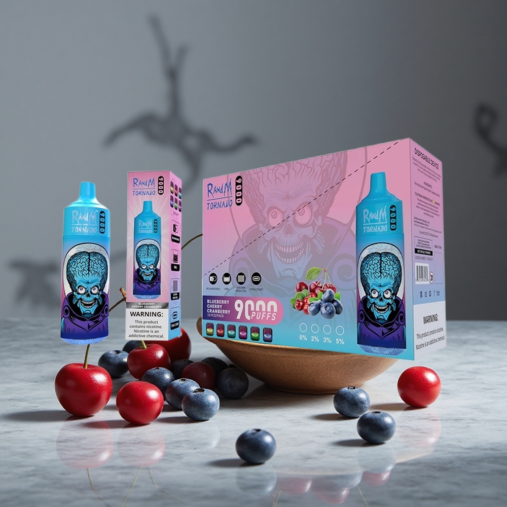 Zemenes-Ķiršu-Krānberu RandM Fumot Tornado 9000 Puffs 18 mL Tilpums un 850 mAh Uzlādējama Baterija